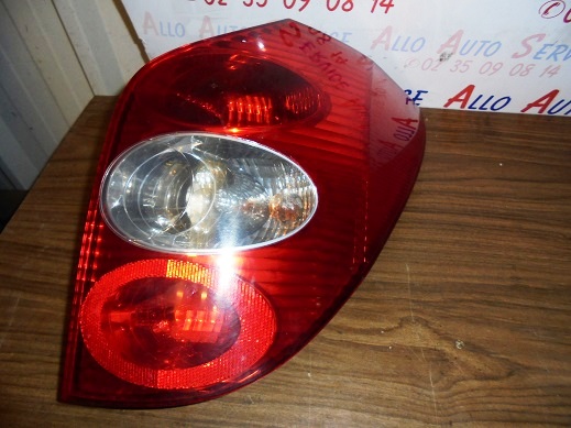 Feu Arriere Droit
RENAULT Laguna 2 break
An 03.2005 - 09.2007

Petites rayures
Vente comptoir uniquement

