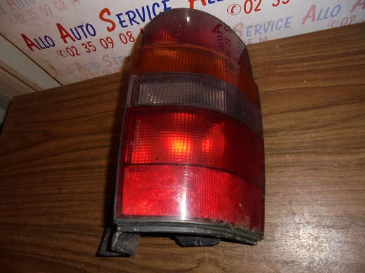 Feu Arriere Droit
RENAULT Espace 2
An 03.1995 - 12.1996

