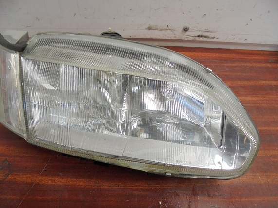 Optique Droit
RENAULT Safrane
An 04.1992 - 09.1996