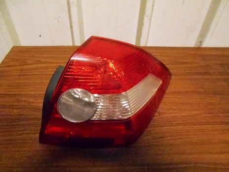 Feu Arriere Droit
RENAULT Megane 2 Berline
An 09.2003 - 12.2005

