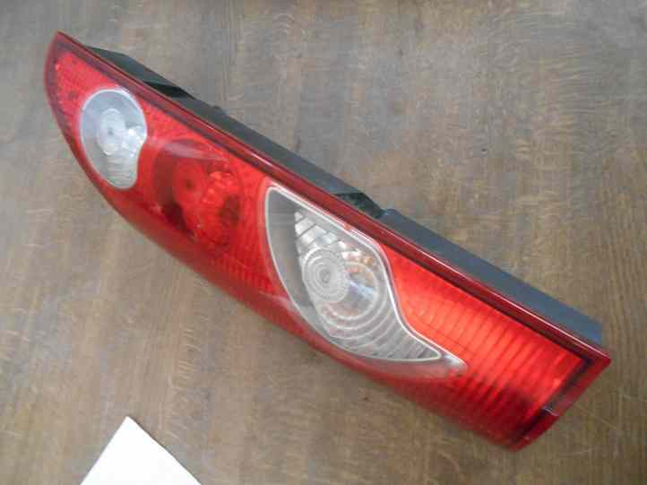 Feu Arriere Droit
RENAULT Kangoo (2) avec hayon
An 01.2008 - 03.2013

