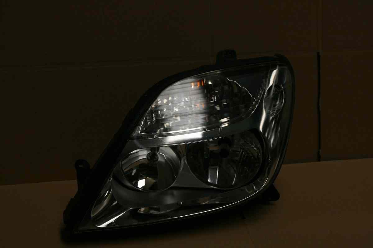 Optique Gauche RENAULT Megane Scenic 1 PHASE 2
09.2000