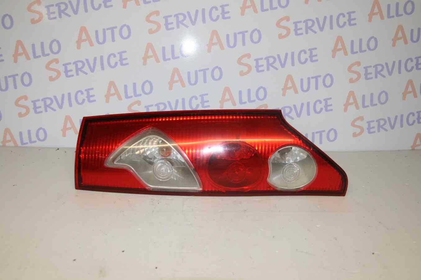 Feu Arriere droit RENAULT Kangoo 2 Phase 1
07/2009
