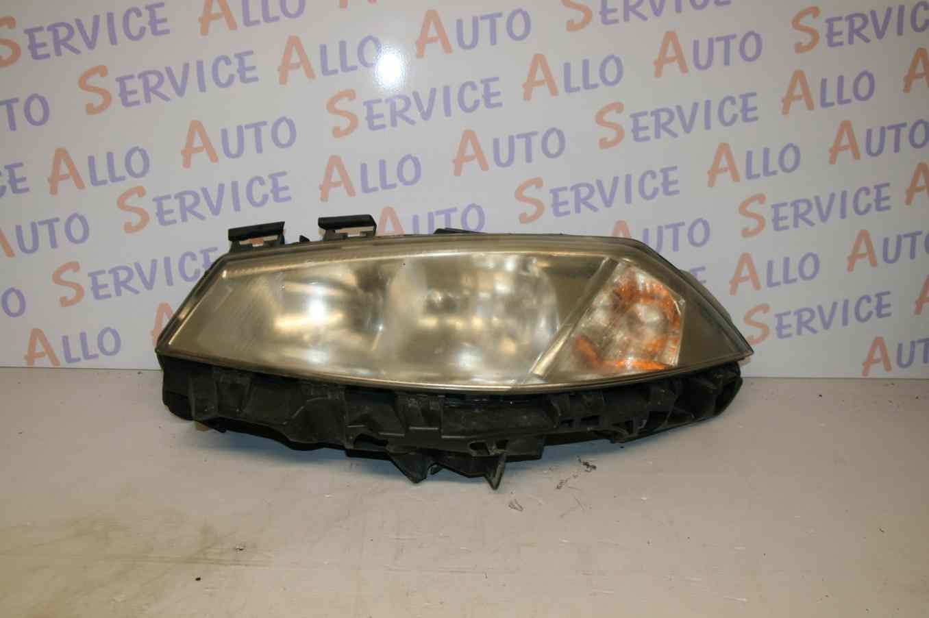 Optique Gauche RENAULT Megane 2 phase 1
07/2005
