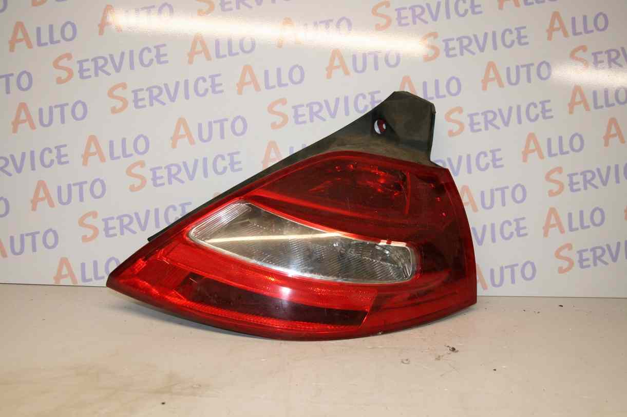 Feu Arriere Gauche RENAULT Megane 2 phase 1
07/2005
