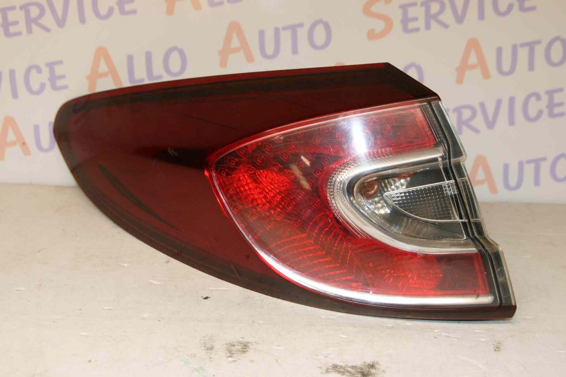 Feu Arriere Gauche RENAULT MEGANE 3 BREAK PHASE 1 
2009-06->2012-01

