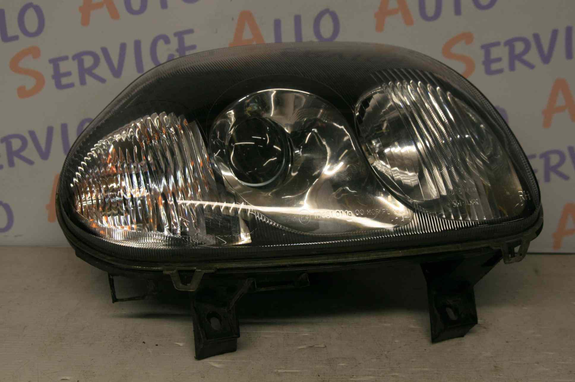 Optique Droit
RENAULT CLIO II PHASE 1 3P 
1998-03->2001-06

