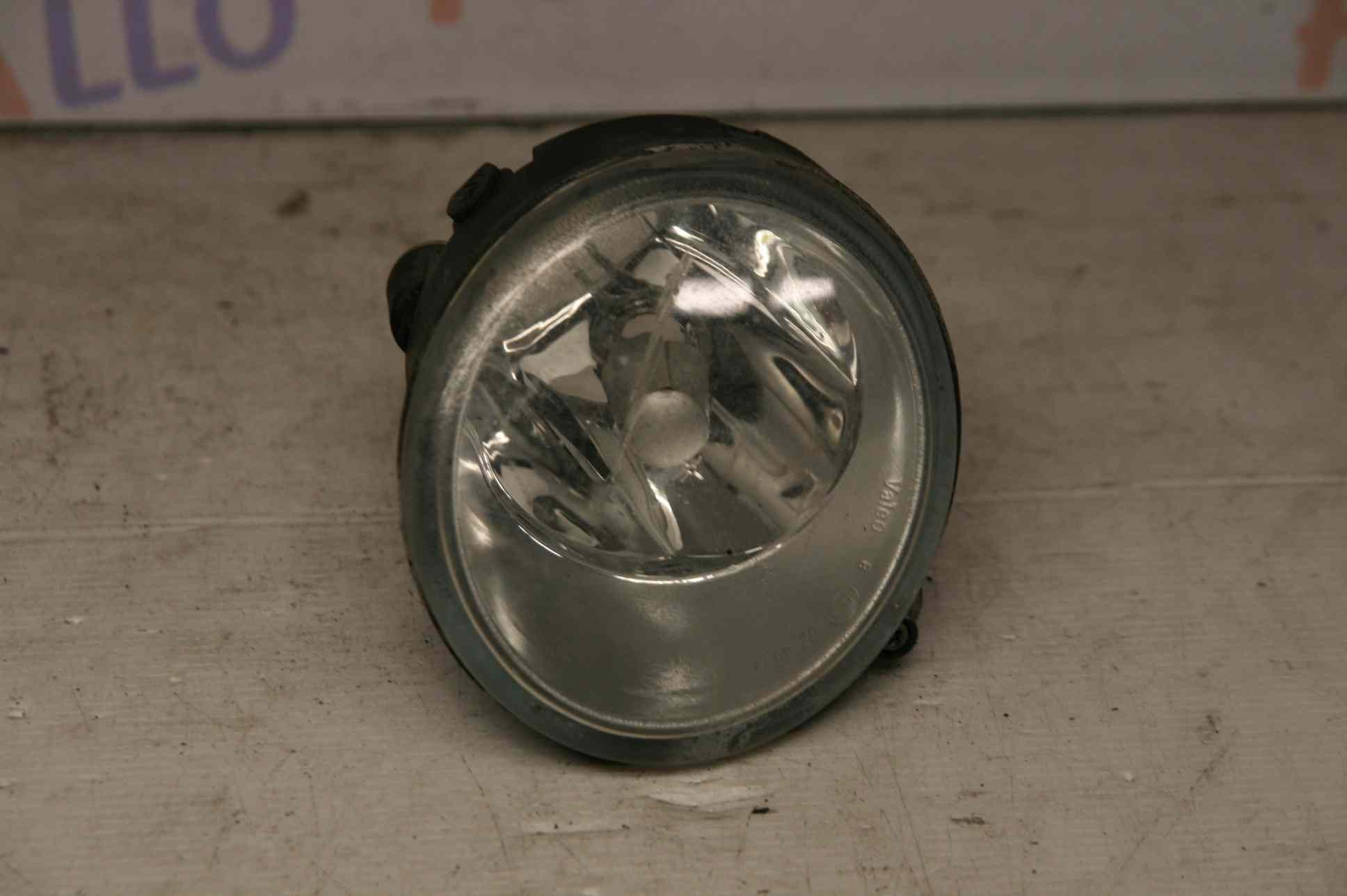 Feu Antibrouillard Droit
RENAULT Scenic 1

