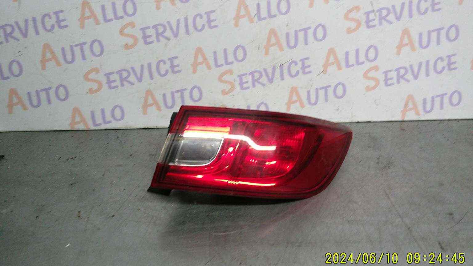 Feu Arriere DROIT 
RENAULT Clio 4 phase 1
annee 11/05/2016

