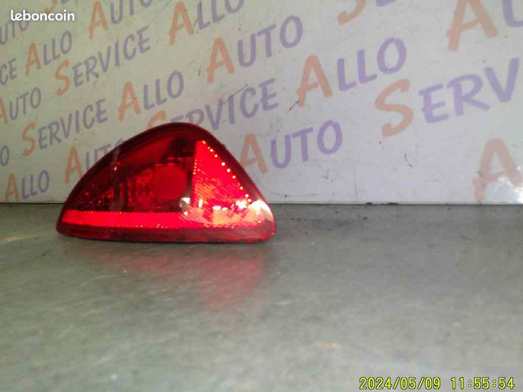Feu Antibrouillard Droit
RENAULT Clio

