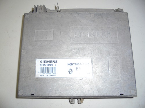 Calculateur RENAULT
R19 1.4 Essence

Siemens S101718103 B 
Hom 7700749946 
7700862148
