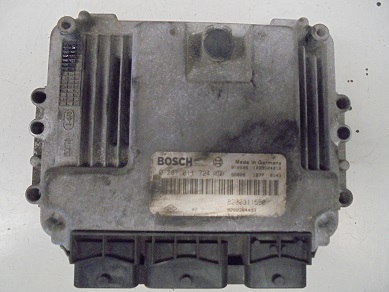 Calculateur 
RENAULT Espace 2.2 DCI 
An 2005

Bosch 
0281 011 724
8200311550
