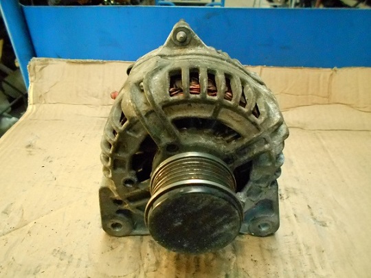 Alternateur 
RENAULT Clio III 1.5DCI 70CV
An 2006- 2013

Bosch Poulie débrayable