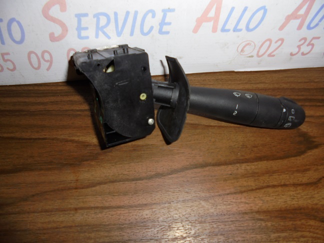 Commodo (Essuie-Glace)
RENAULT Kangoo 1
An 09.1997 - 06.2003

