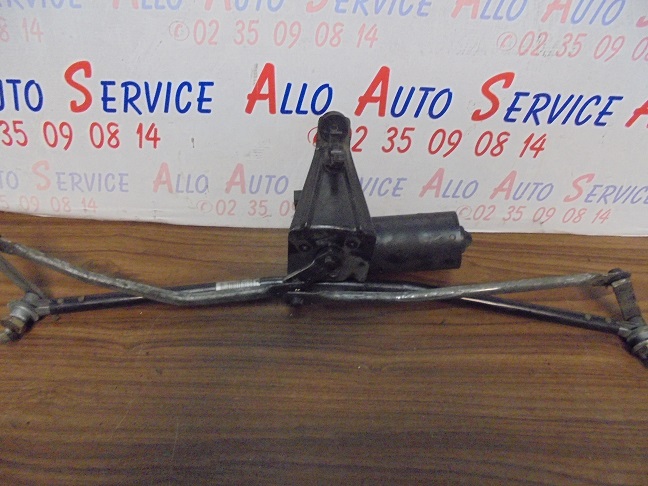 Systeme Essuie glace Avant
RENAULT Express Fourgon
An 11.1985 - 09.1994

BOSCH 3397 020 144

Renault 7700 751 187 

