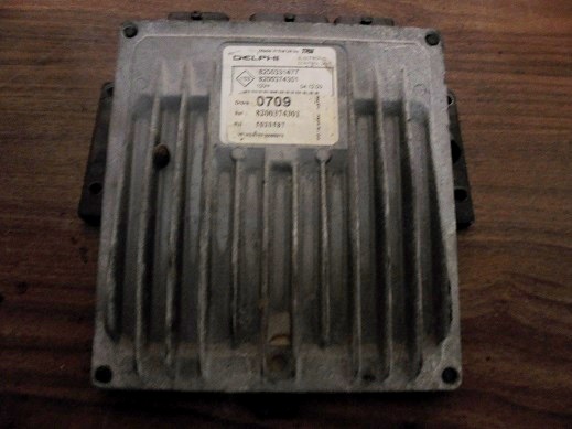 Calculateur 
RENAULT Clio 2 1.5 DCI
An 2001 -2006

Delphi 8200331477
8200374301
DDCR R0410C122B 

Se fier aux références