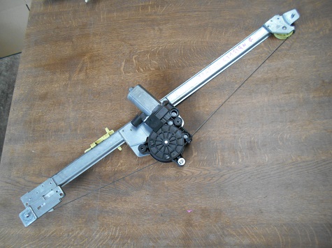 Leve Vitre Av Gauche
RENAULT Trafic 2
An depuis 08.2006


