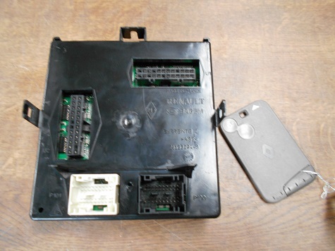 Kit de demarrage 
RENAULT Laguna (2) 1.9 DCI 120CV
An 11.2000 / 03.2005

Comprenant 

Carte de démarrage

Calculateur Bosch
0281 011 723 / 8200311539

UCH Sagem 8200346814
BFR 8200447435

MANQUE verrou de colonne !