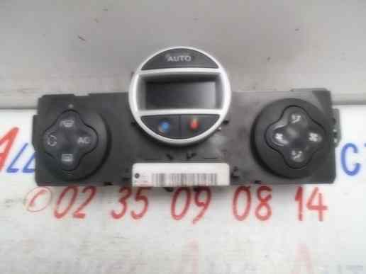 Commande de chauffage & clim
RENAULT Clio 3
An 03.2009 - 12.2014

Valeo : 8200296683

