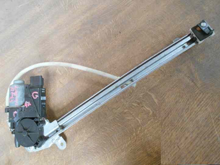 Leve Vitre Ar Gauche
RENAULT Laguna (2)
An 11.2000 - 03.2005

Modèle avec Temic

