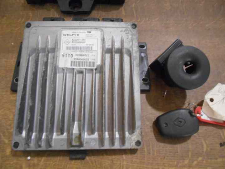 Kit de demarrage 
RENAULT Kangoo (2) 1.5 DCI 85Cv
An 01.2008 - 03.2013

Tête de clé + antenne

Calculateur Delphi 
8200911560 / 8200909666

BCM N2 Control Johnson
8200924038