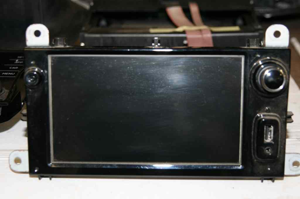 poste multimédia RENAULT Clio  

ref : 281153863R