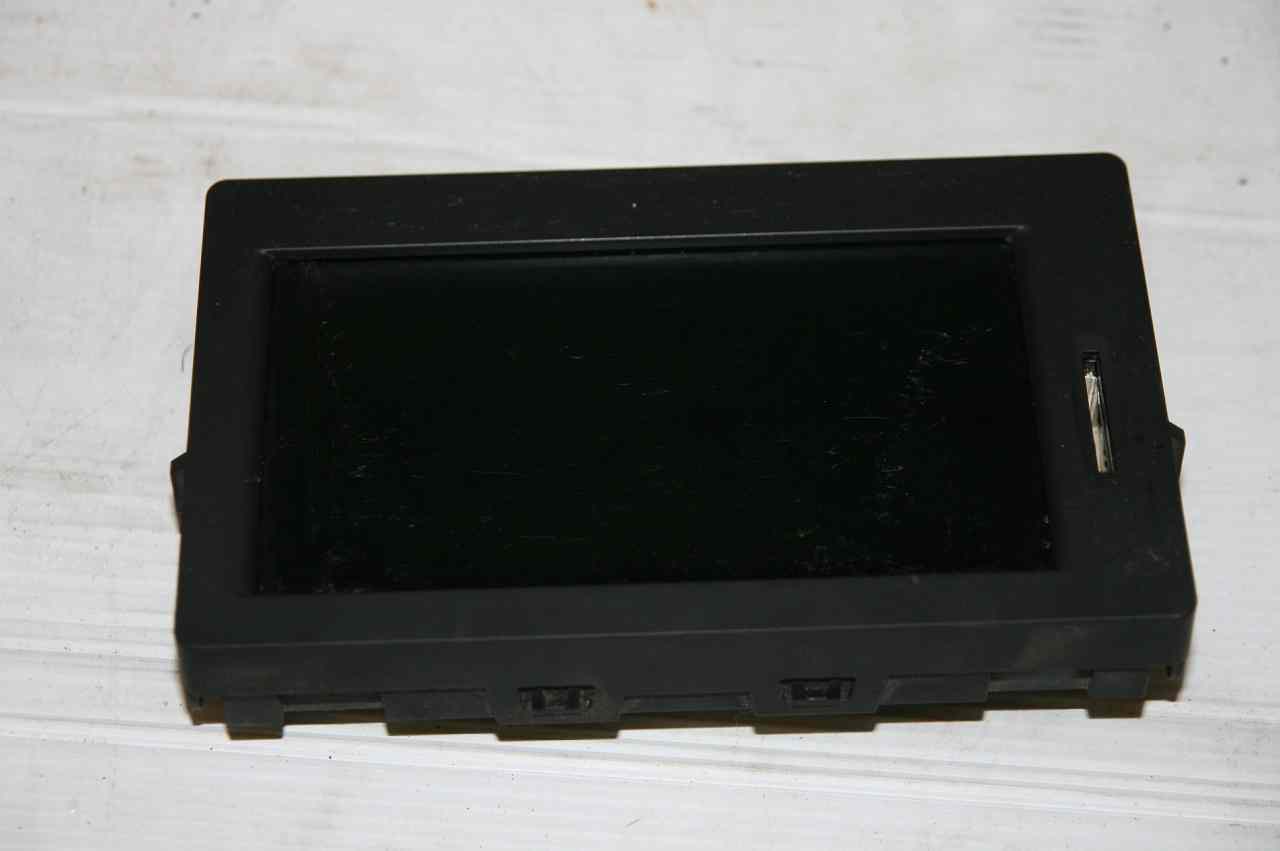 RENAULT CLIO 3 AFFICHEUR ECRAN GPS 

REF : 259156432R