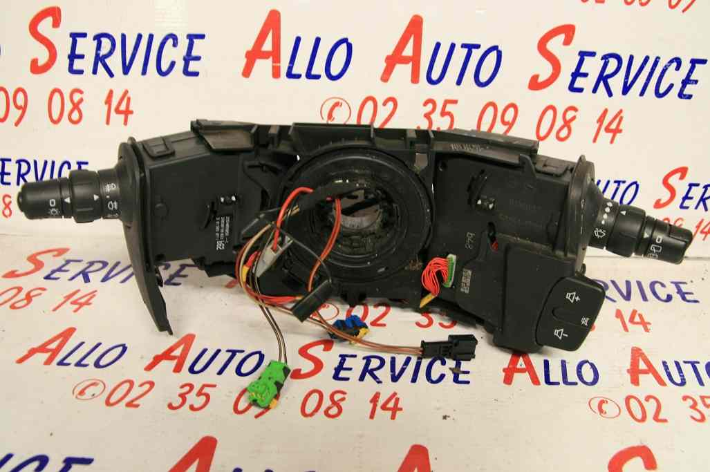 Commodo RENAULT Clio 3 1.5 dCi 85CV
07.2006

Référence :
255405605R--C