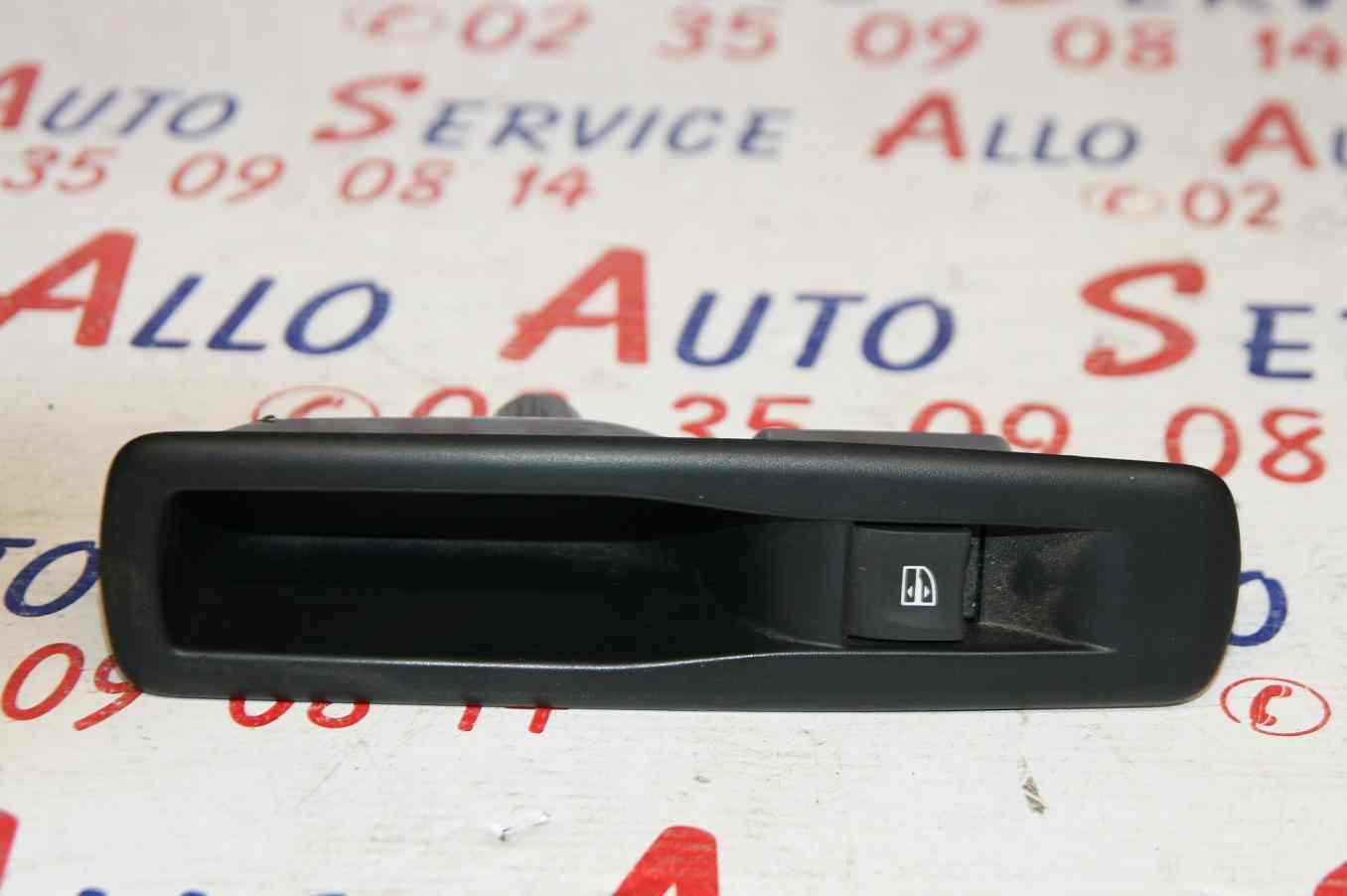 Bouton Leve Vitre Ar Droit

RENAULT Scenic 3 Ph2 1.6 DCI 131CV

07/2012>2013-03

