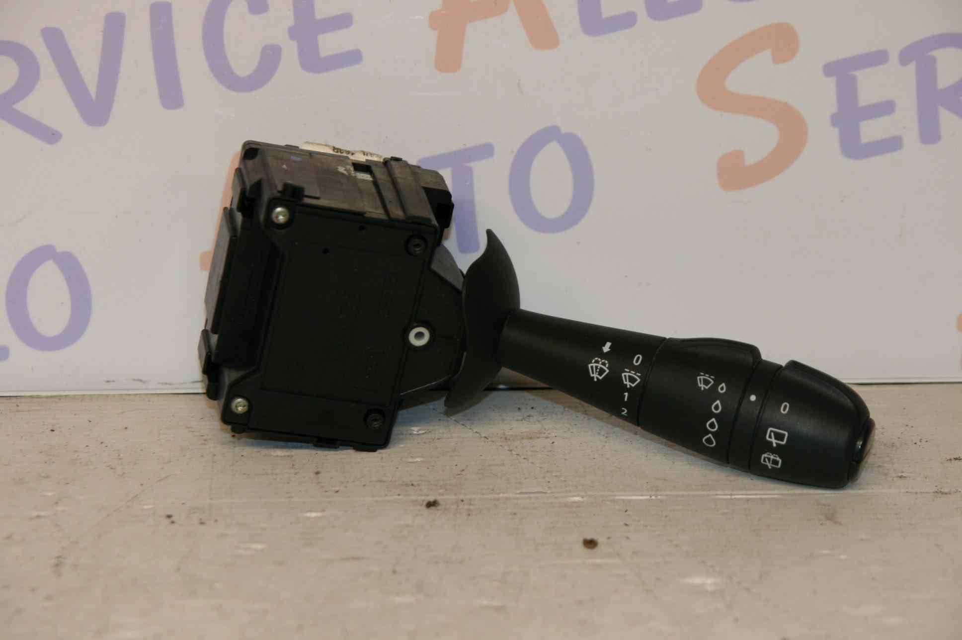 Commodo essuie glace
RENAULT CLIO IV PHASE 1 
2012-07->2016-12

