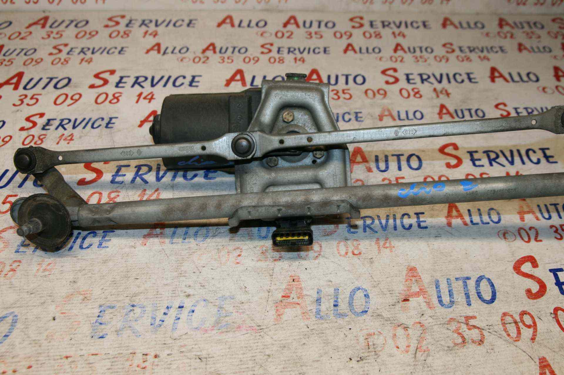 Systeme Essuie glace 
RENAULT Clio 2

Réf : 53555102