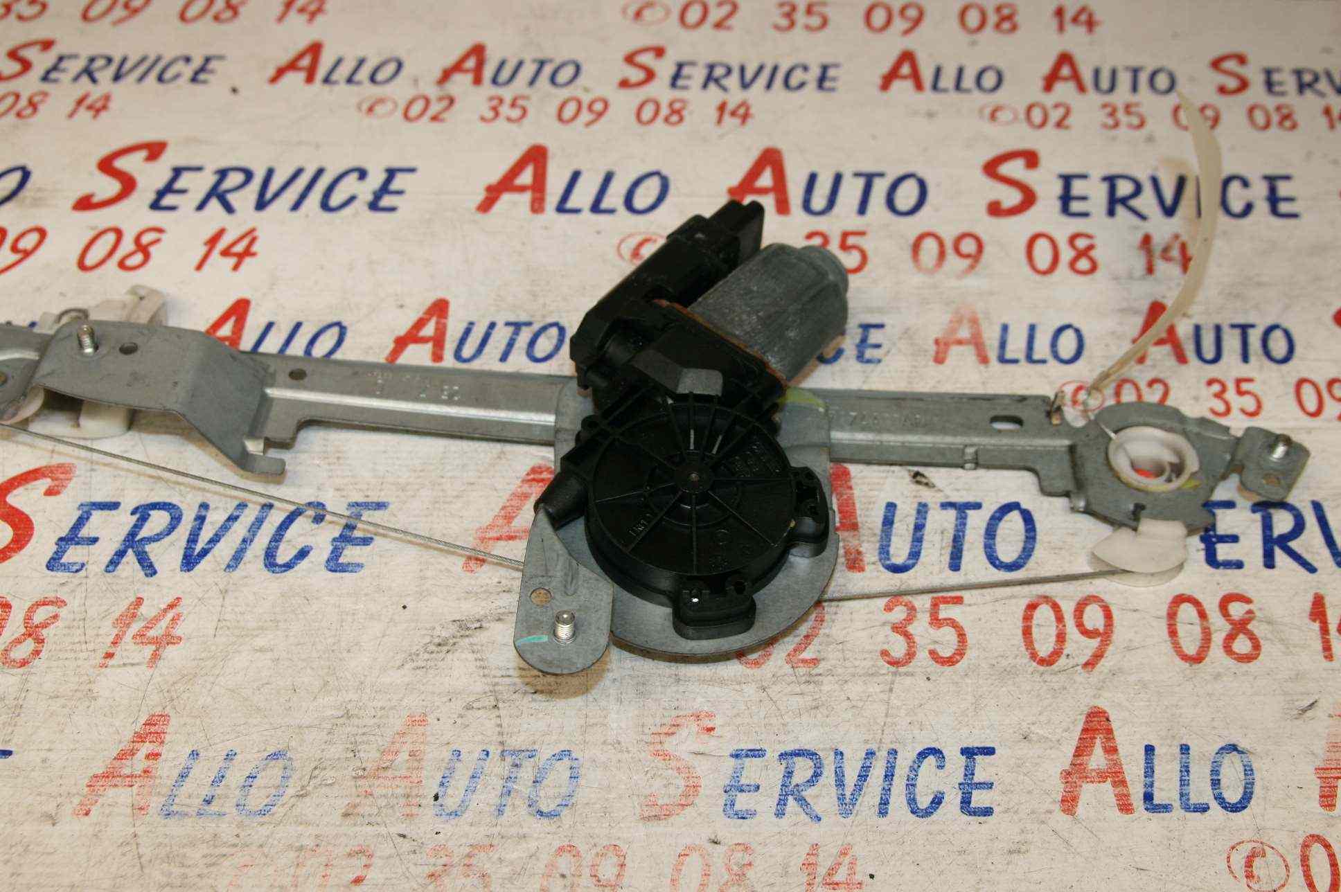 Leve Vitre Ar Droit
RENAULT Scenic 2 Phase 2
07/2007

