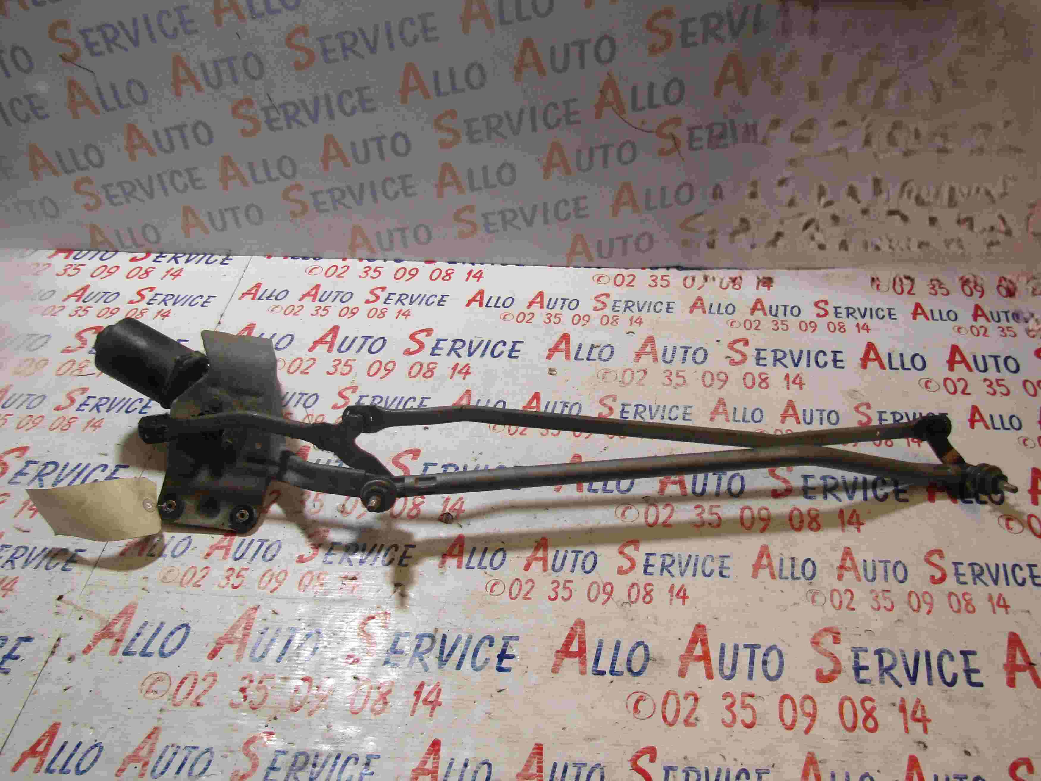 Systeme Essuie glace 
RENAULT R19 Cabriolet
07.1992

Frais de port sur devis
