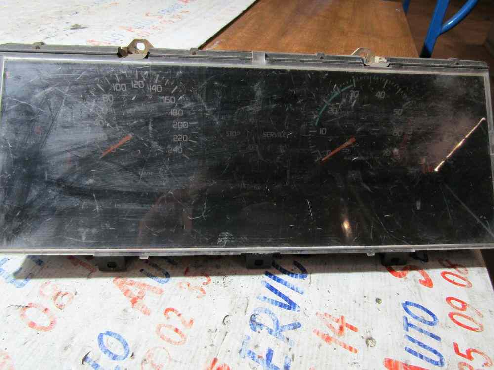 Compteur 
RENAULT R25 V6

