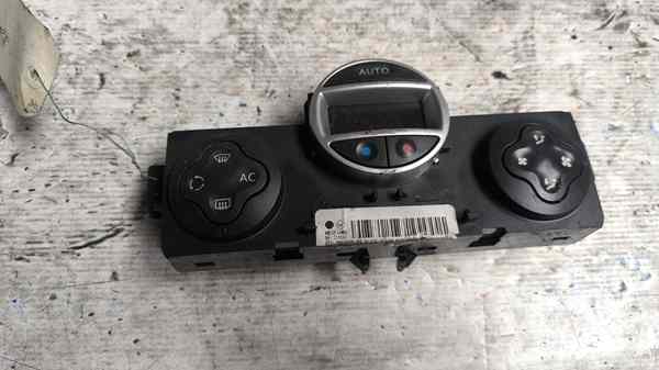 Commande de chauffage 
RENAULT Clio 3

Ref:69340020

