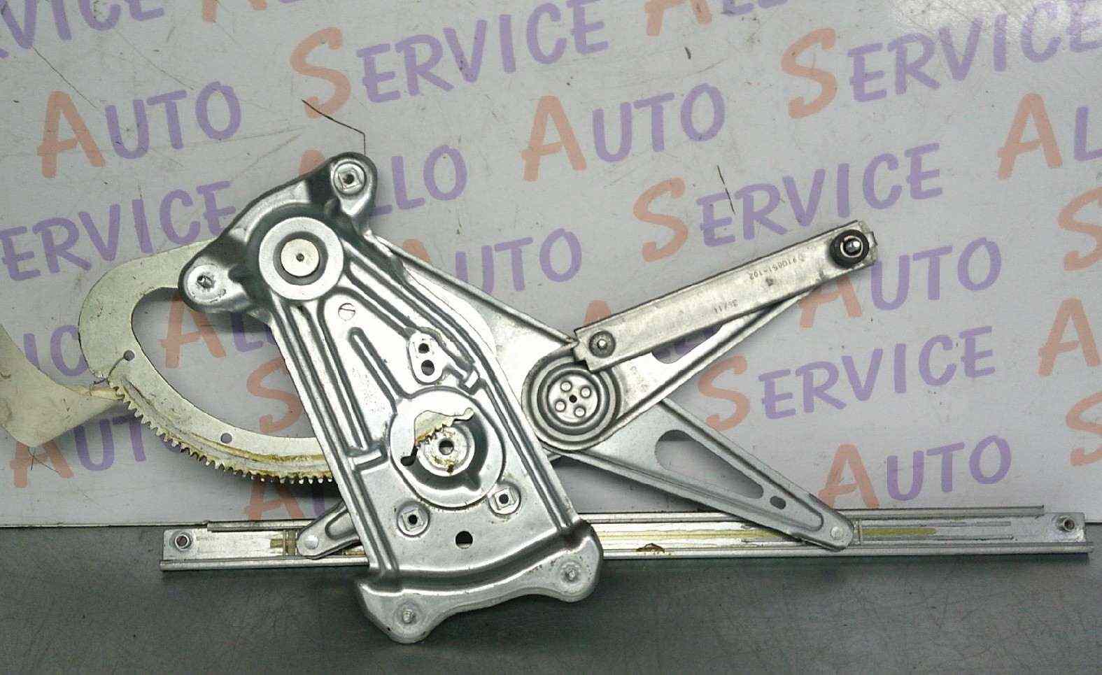 Mécanisme Leve Vitre Av Droit RENAULT Megane 3 PHASE 1  

MILLESIME 12/2011