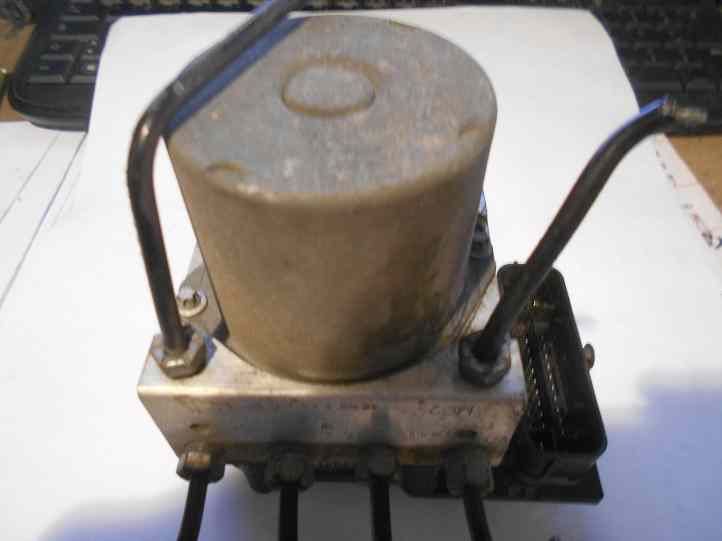 Bloc hydraulique ABS 
RENAULT Trafic 2
An 06.2008 - 04.2015

Bosch 0265 800 839 / 0265 232 356

