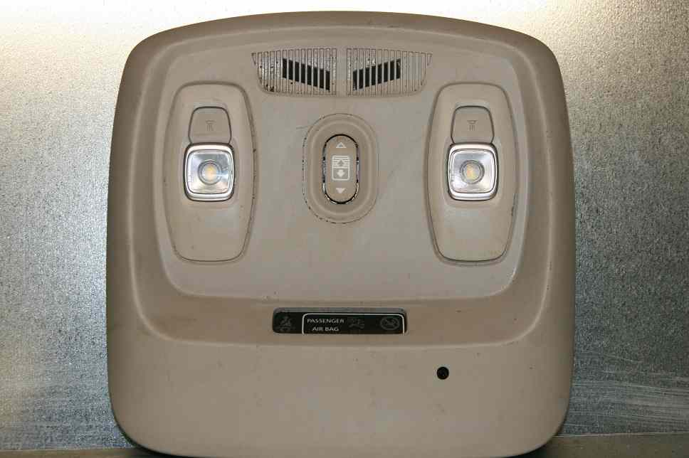 Plafonnier RENAULT Kadjar
01.2017