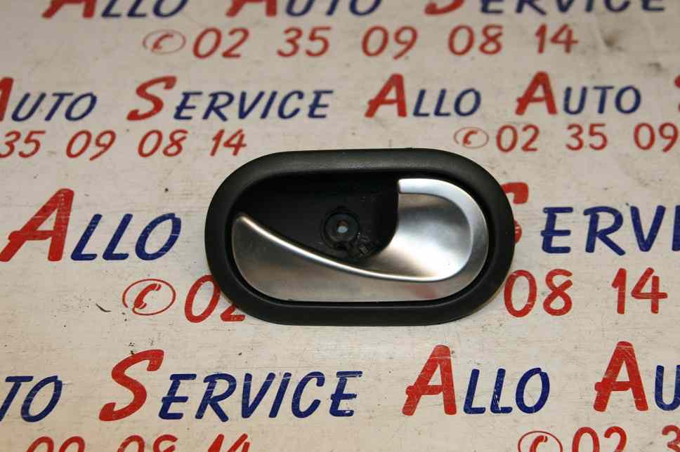 Poignee Intérieur Ar Droit

RENAULT CLIO III PHASE 1 5P

Année 01.2006 / 03.2009

