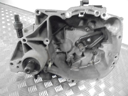 Boite de vitesses 
RENAULT Twingo 1.2 
An 08.2000 - 06.2007

Type boite : JB1989
127 000 Km

Garanti(e) 3 mois

Frais de Port sur devis