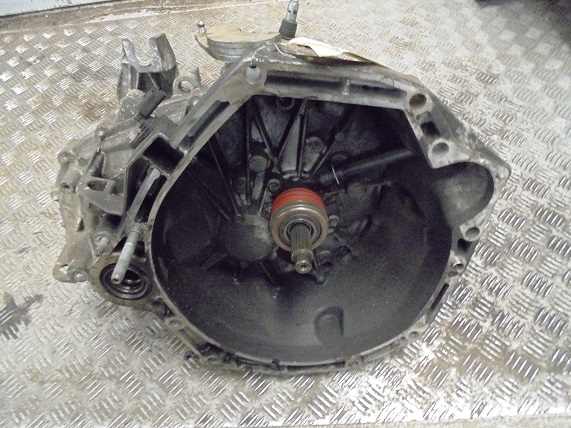 Boite de vitesses 
RENAULT Scenic (2) 1.5 DCI 105CV
An 09.2006 - 04.2009

Type boite : TL4000
134 000 Km / 162 000Km

Garanti(e) 3 mois

Frais de Port sur devis