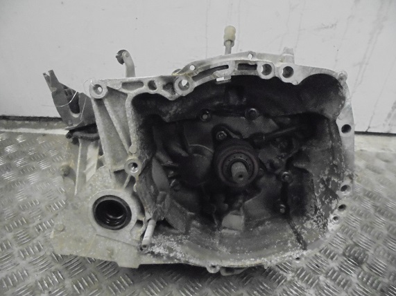 Boite de vitesses 
RENAULT Modus 1.2 16V 75CV

Type boite : JH3128 / JH3176
142 000 Km 

Garanti(e) 3 mois

Frais de Port sur devis