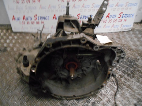 Boite de vitesses 
RENAULT Espace (3) 2.2 DT
An 12.1996 - 09.2002

Type boite : PK1AA064
177 000 Km

Garanti(e) 3 mois

Frais de Port sur devis