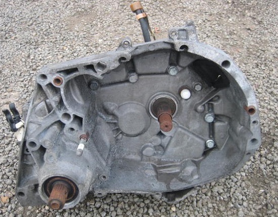 Boite de vitesses RENAULT 
Stock non étiqueté

Type boite : 

JB1155 / PK1037 / JB1025 / PK6005
PK6018 x 2 / R21 Auto / NDO001 X 2 / PK1029
Megane Scénic AD4029 auto / PK1043 
PK1S18 / PK1062 / JB1517
PK1068 / JB1964 / Super 5 JB4002
Megane 1.8 JB1918 / PK4022 / Logan JH3345
Master T35 / JB097 / Safrane PK1 018

Prix et port sur demande