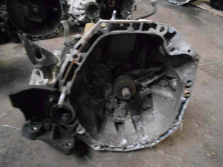 Boite de vitesses 
RENAULT Twingo (2) 1.5 DCI 65CV
An 06.2007 - 11.2011

Type boite : JH3166
111 000 Km

Garanti(e) 3 mois

Frais de Port sur devis