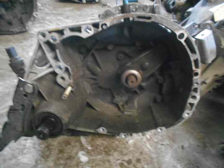 Boite de vitesses 
RENAULT Clio (2) 1.4
Depuis 2001

Type boite : JB1186 
143 000 Km

Garanti(e) 3 mois

Frais de Port sur devis