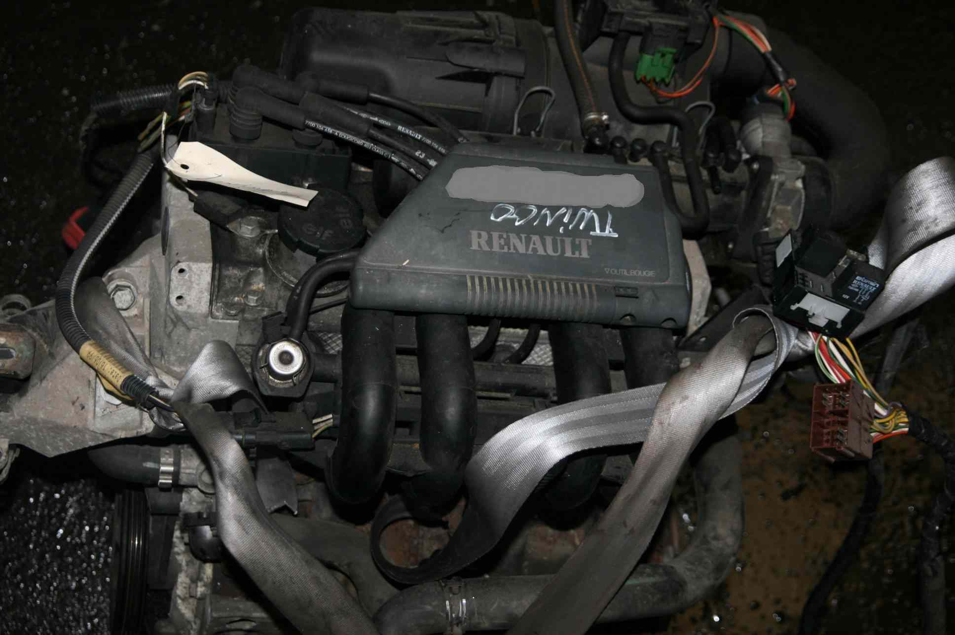 Moteur 
RENAULT Twingo 1 phase 2
1.2i 60 ch

Type moteur : D7F 706
124862 Km

Vendu sans alternateur, démarreur, compresseur de clim

Garanti(e) 3 mois

Frais de Port sur devis