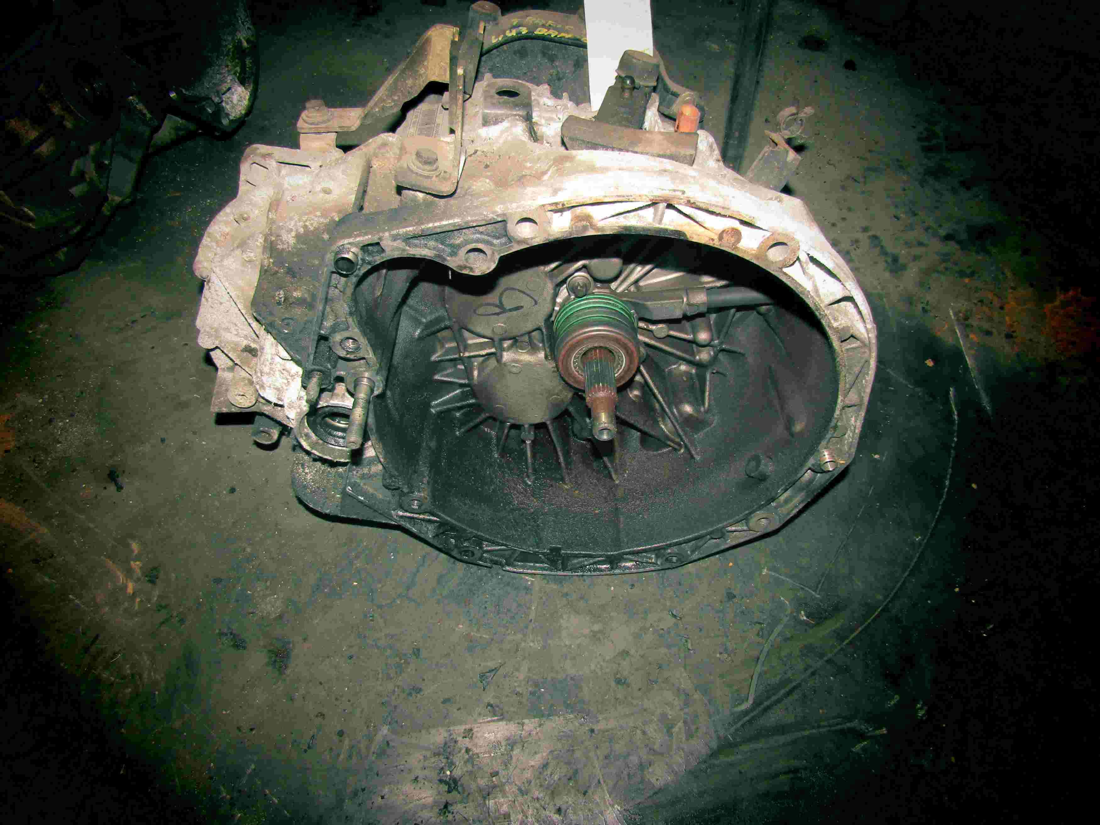 Boite de vitesses 
RENAULT Trafic 2 Phase 1 1.9 dci 101cv

Type boite : PK6008
 171 000 Km

Garanti(e) 12 mois

Frais de Port sur devis