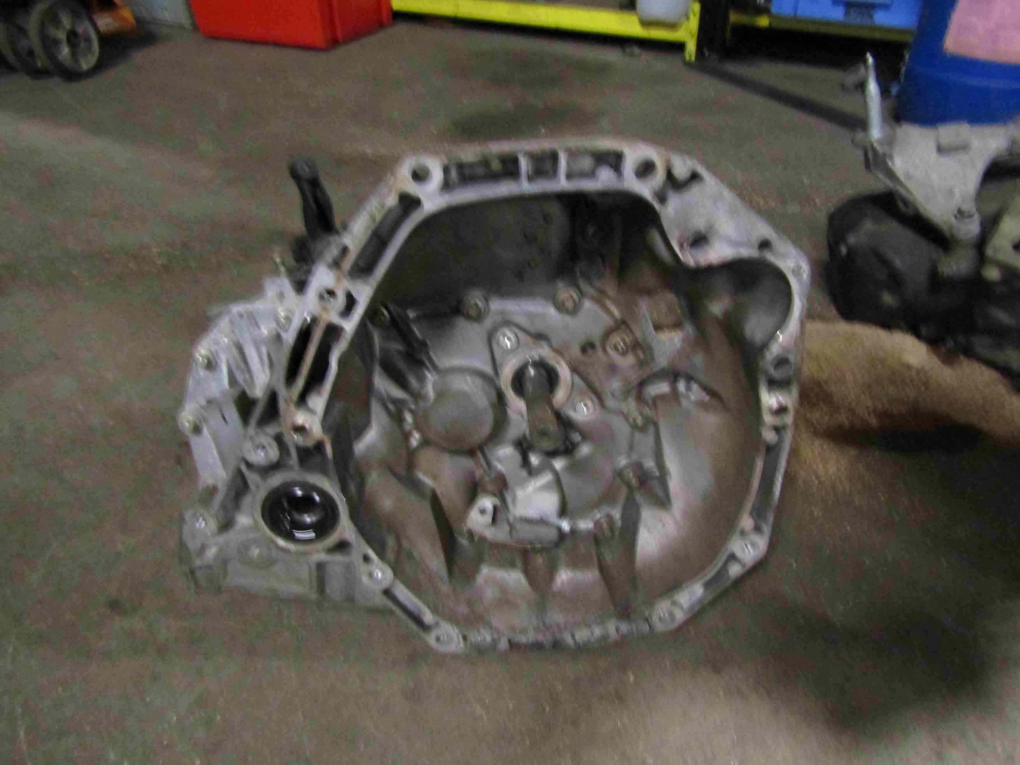 Boite de vitesses 
RENAULT Clio 4 Phase 1 1.5 dci 75 cv

Type boite : JR5335
 100 000 Km

Garanti(e) 12 mois

Frais de Port sur devis