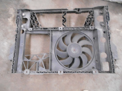 Buse avec ventilateur
RENAULT Master 2  (2t8)  2.8 dTi 114CV Phase 1
1997-09->2003-11 

Frais de port sur devis 

